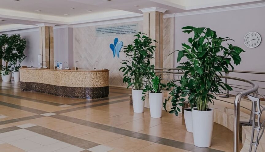 Бювет с минеральной водой