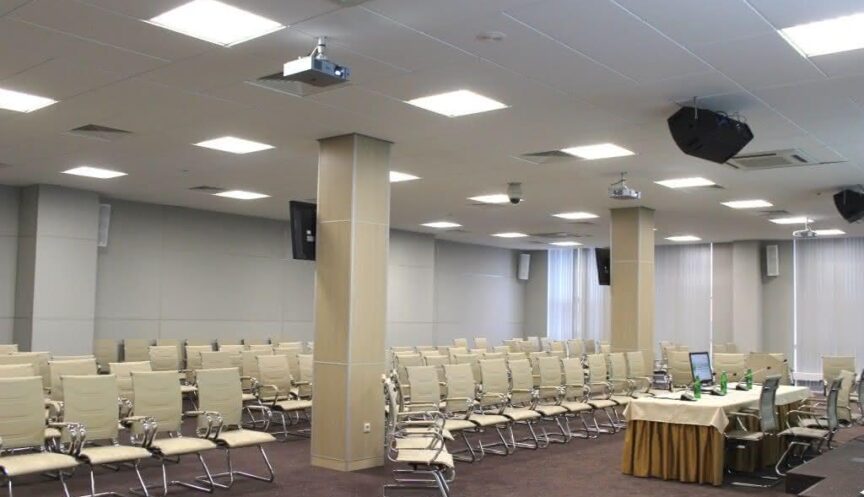 Большой конференц-зал