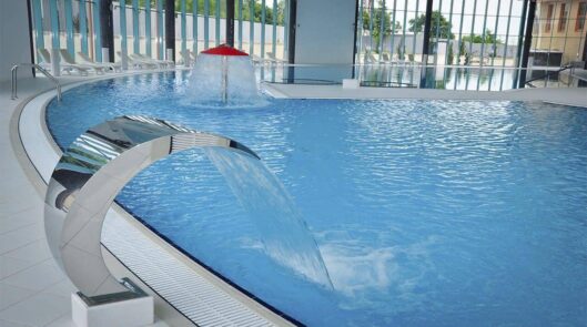 Детская зона в бассейне